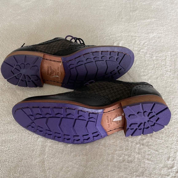 TED BAKER London Men's Black and Purple Brogues - Picture 7 of 9